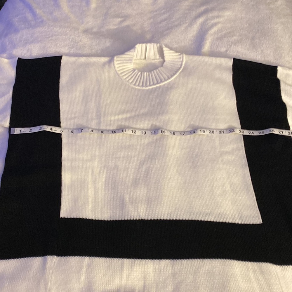 Black and White Sweater - Picture 5 of 6